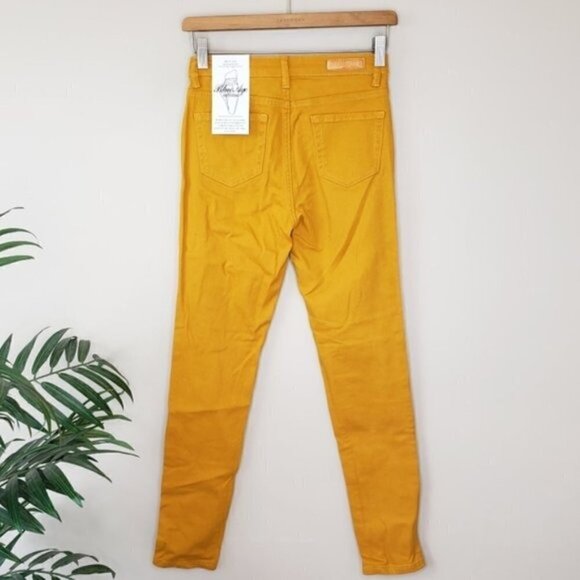 NWT Blue Age | Mustard Curve Control Skinny Jeans Size 3 Juniors Stretchy - Picture 5 of 5